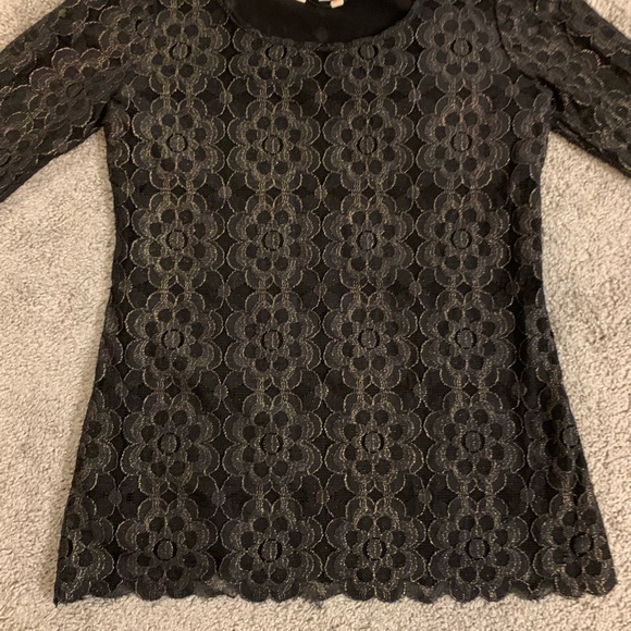 Studio M Top - Picture 2 of 7